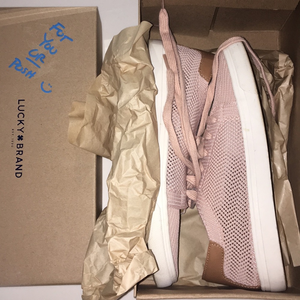 Lucky Brand pink pastel shoes
